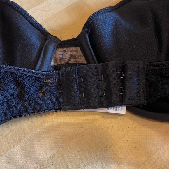 Olga,new bra 34C - Picture 3 of 5